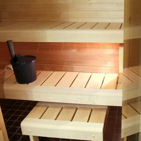 Spacious For 4 With Sauna In Lonttinen Apartment