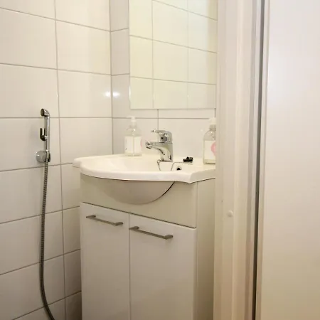 Spacious For 4 With Sauna In Lonttinen Turku